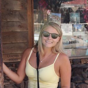 Meet your Posher, Gabrielle